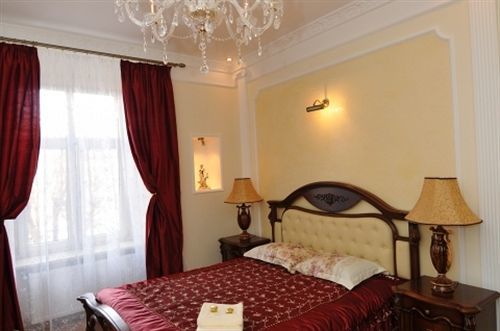 Oid Town Apartments Lviv Bagian luar foto